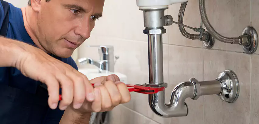 Professional Water Leak Repair Services in Redan, GA